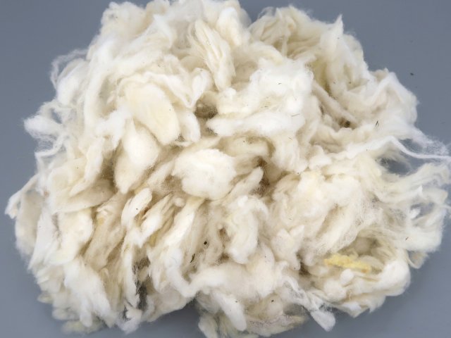 羊毛 フェルト 金の羊 アナンダ 材料 コリデールウール ロムニーウール