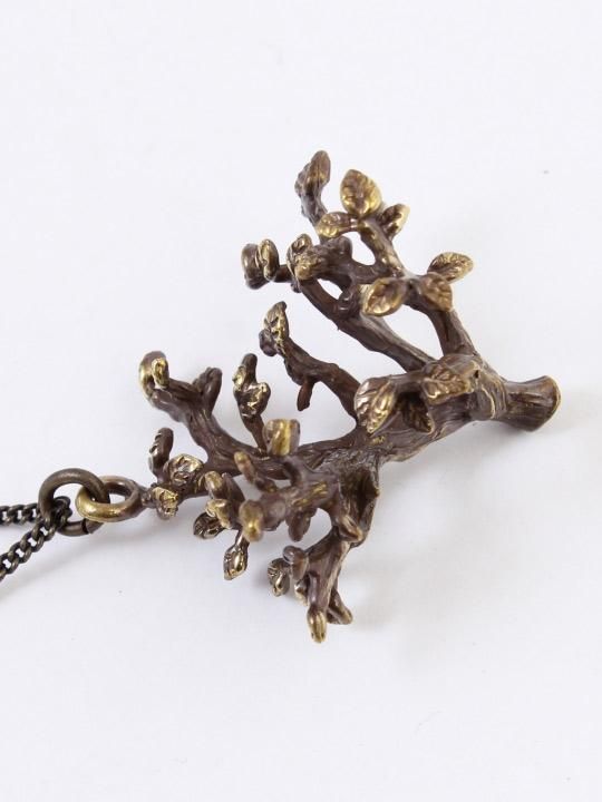 TROVE / TREE NECKLACE / BRASS photo