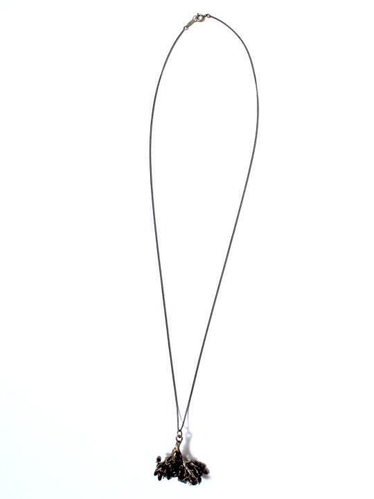 TROVE / TREE NECKLACE ( ACORN ) photo