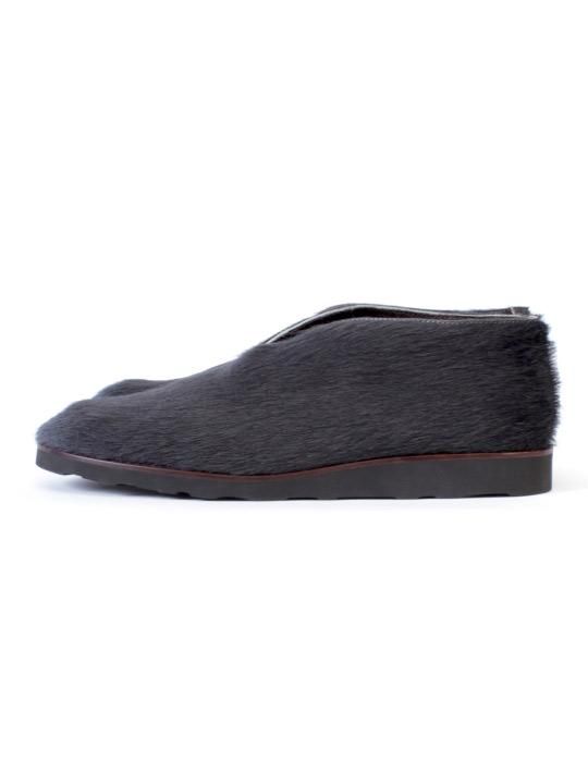 TROVE / COWFUR BOOTS / DARK GRAY photo