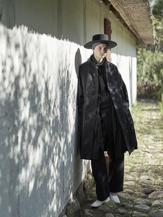 【PRE-ORDER】TROVE / LINEN GOWN / BLACK photo