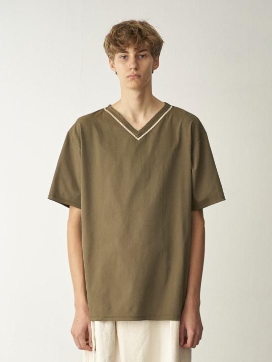 TROVE / EMBROIDERED V-NECK / KHAKI photo