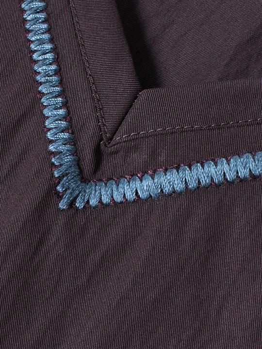 TROVE / EMBROIDERED V-NECK / DARK BROWN photo