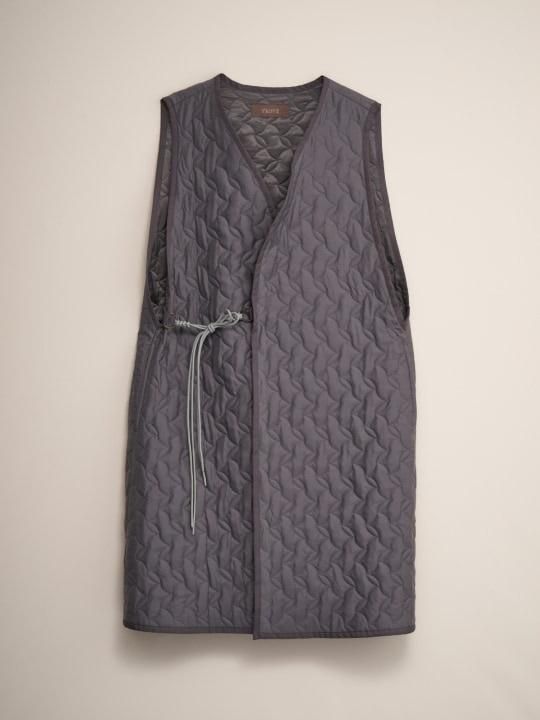TROVE / JARVI VEST / GRAY photo