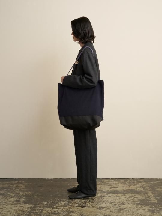 TROVE / VIITTA BAG / NAVY photo
