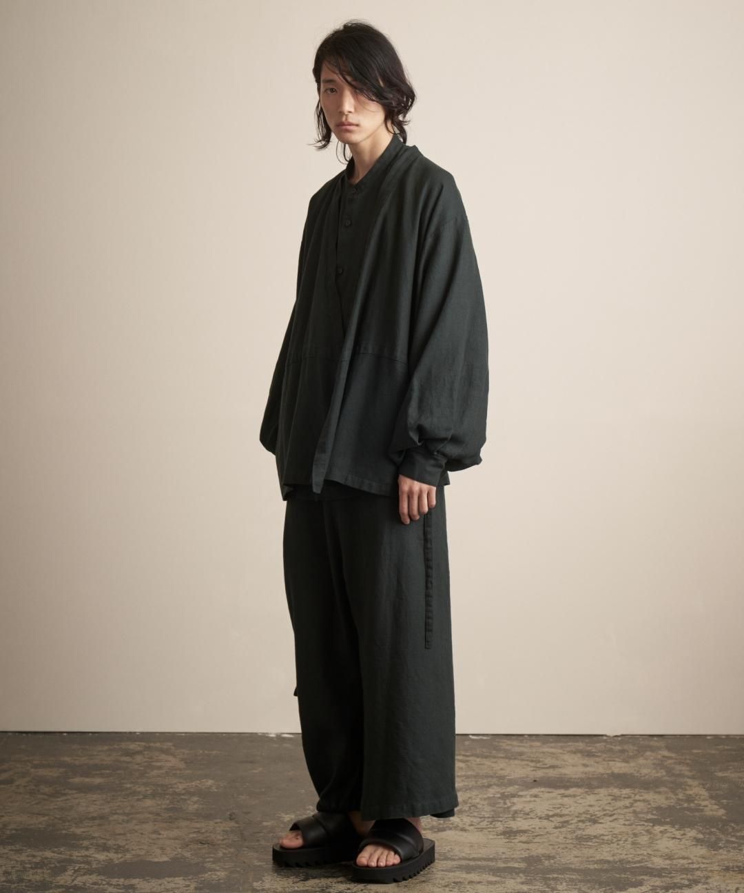 TROVE / AMUNZEN LINEN ORIENTAL GOWN / DARK GREEN photo