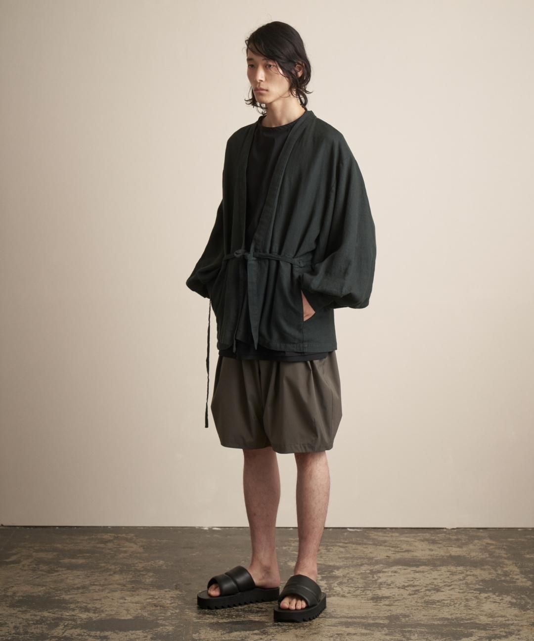 TROVE / AMUNZEN LINEN ORIENTAL GOWN / DARK GREEN photo
