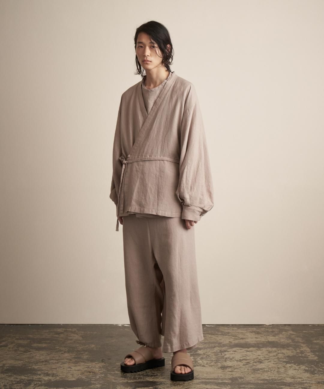 TROVE / AMUNZEN LINEN ORIENTAL GOWN / GRAY BEIGE photo