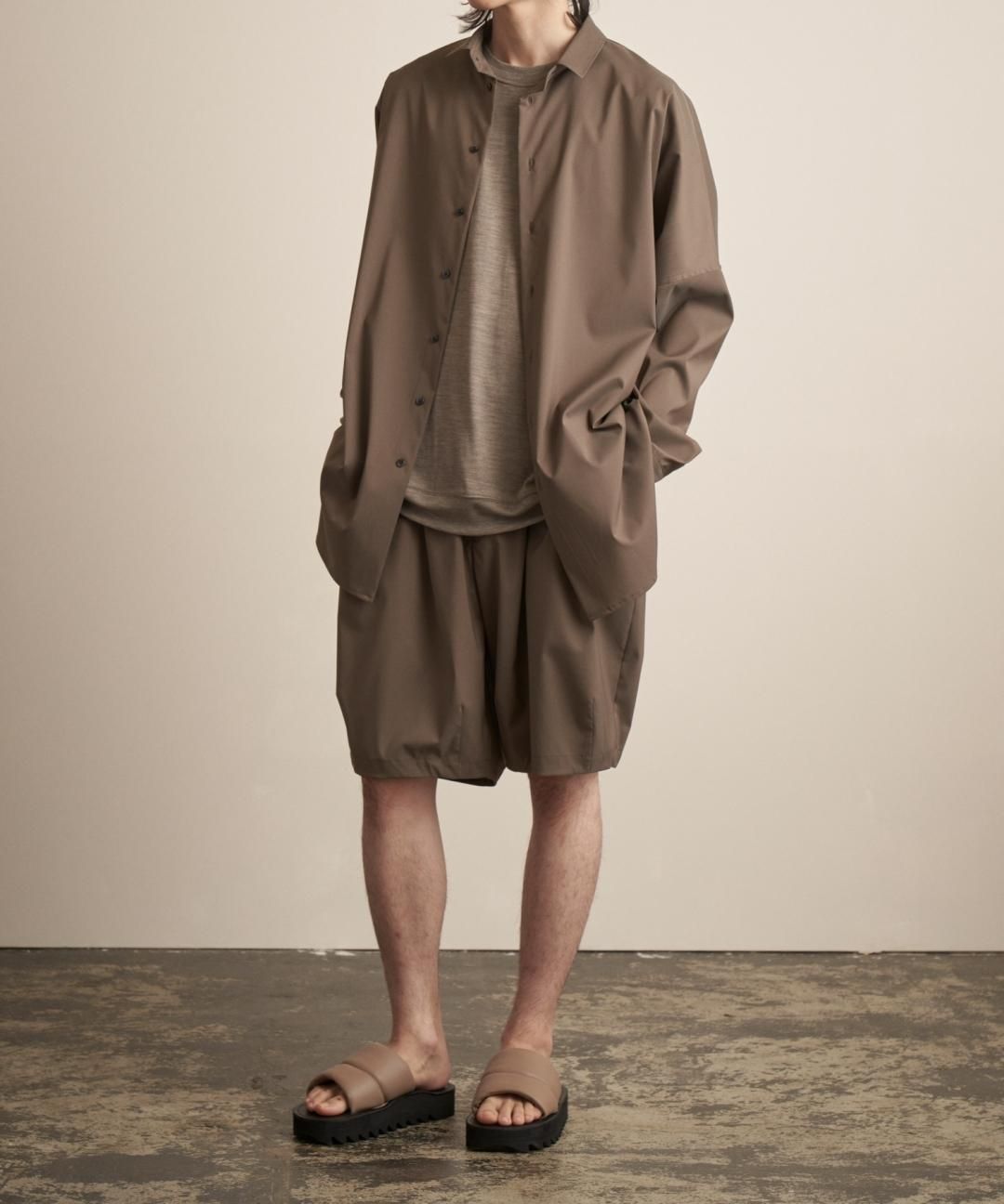 TROVE / Super120’s SOLARO GURKHA SHORTS / OLIVE BEIGE photo