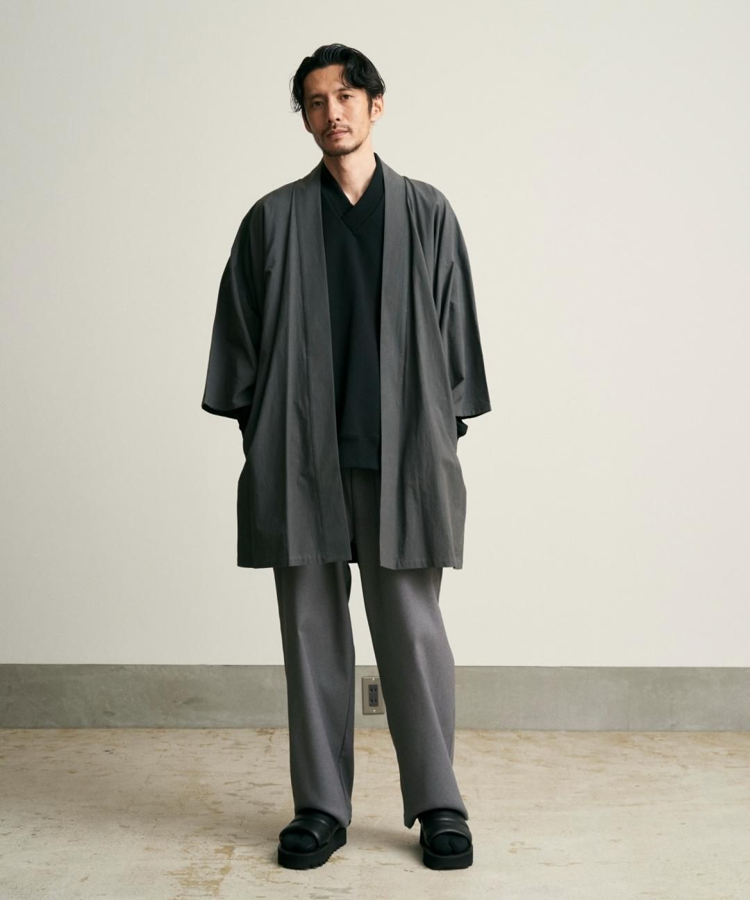 WAROBE / JUBAN WIDE SWEAT / BLACK photo