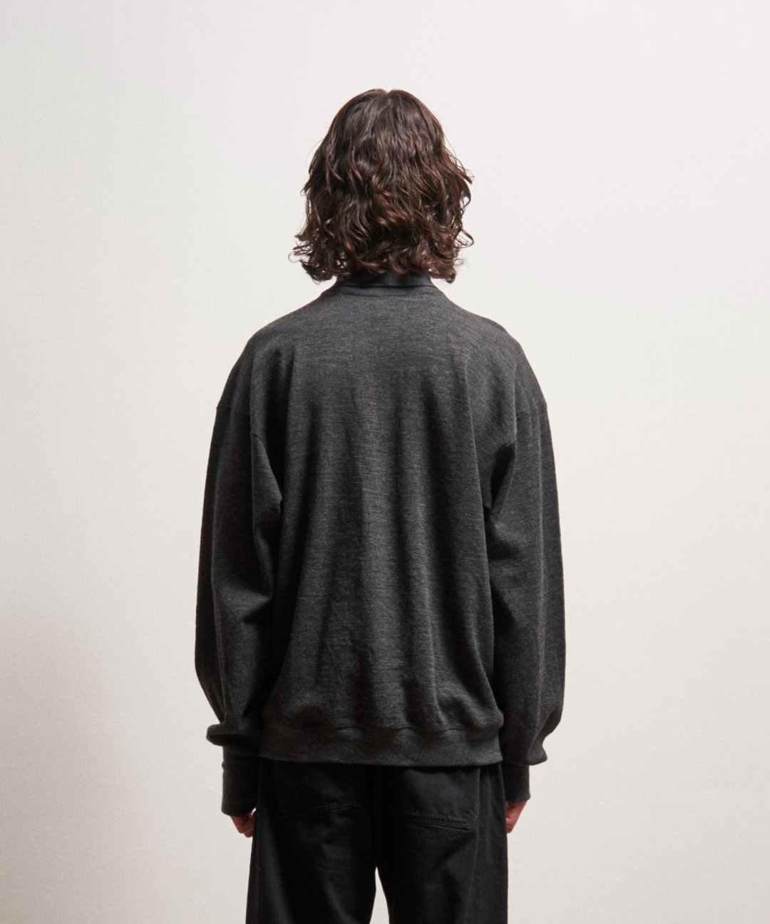 TROVE / PORTAAT KNIT POLO / CHARCOAL photo