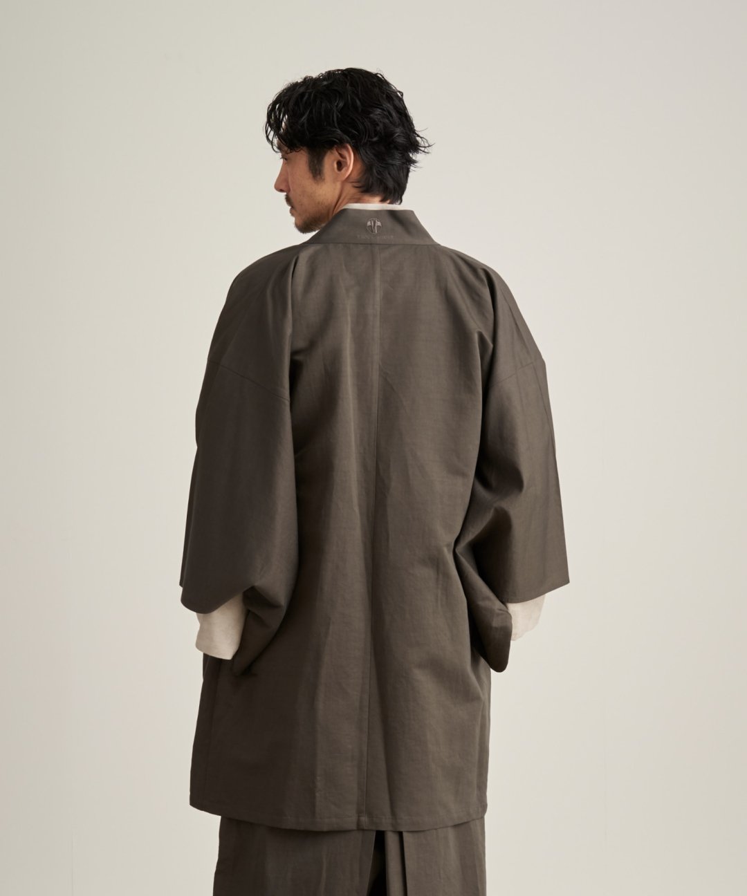 WAROBE / COTTON LINEN HAORI / CHARCOAL OLIVE - TROVE SHOP OFFICIAL