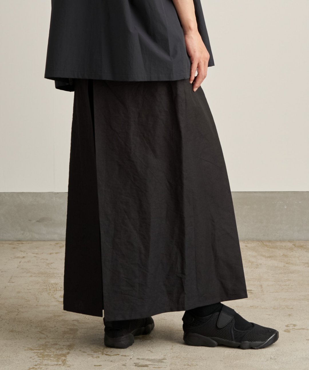 WAROBE / WASHI LINEN HAKAMA / BLACK photo