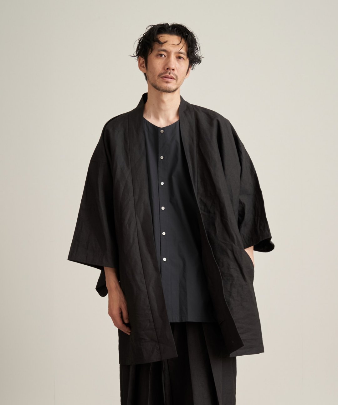 WAROBE / WASHI LINEN HAORI / BLACK photo