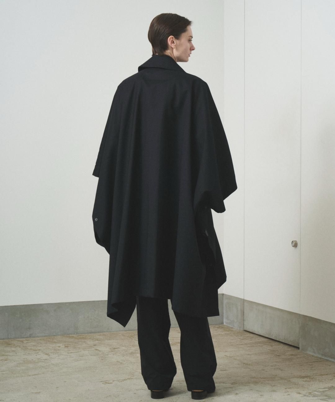 TROVE / PONCHO MAC COAT / GABARDINE BLACK photo