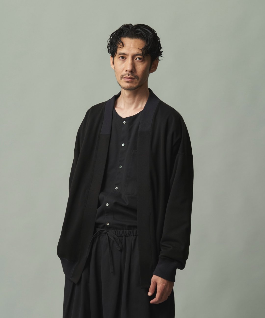 WAROBE / TRACK HANTEN / BLACK - TROVE SHOP OFFICIAL SITE