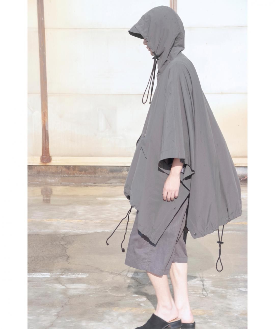 TROVE / PONCHO HOODED COAT / NYLON ASH GRAY photo