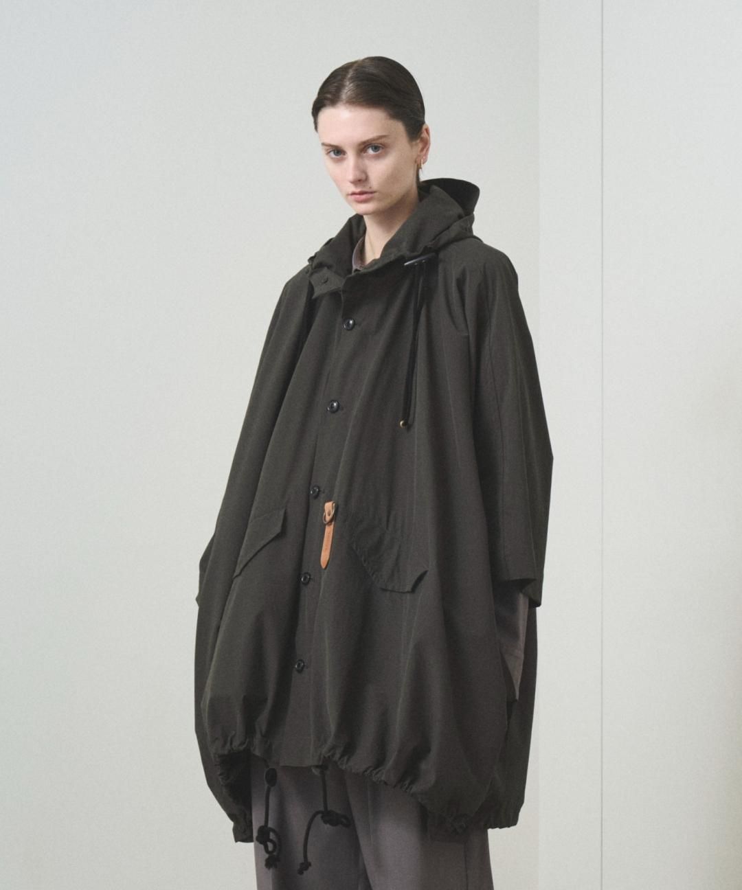 PRE-ORDERTROVE / PONCHO HOODED COAT / NYLON ASH GRAY photo