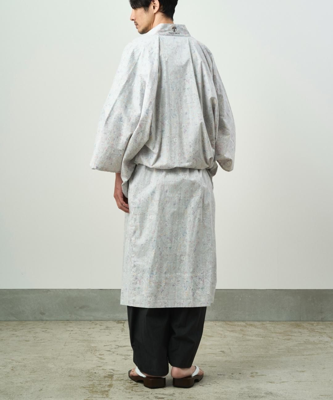 PRE-ORDERWAROBE / LIBERTY KIMONO GOWN / LIGHT GRAY photo