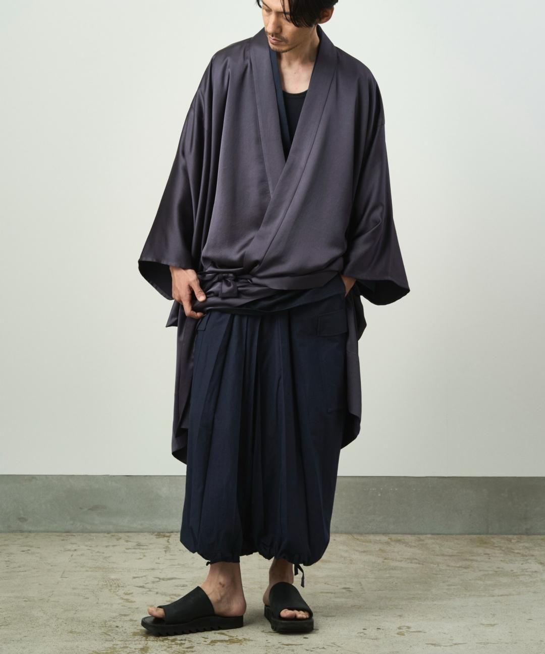 PRE-ORDERWAROBE / KIMONO GOWN / FADE BLACK photo