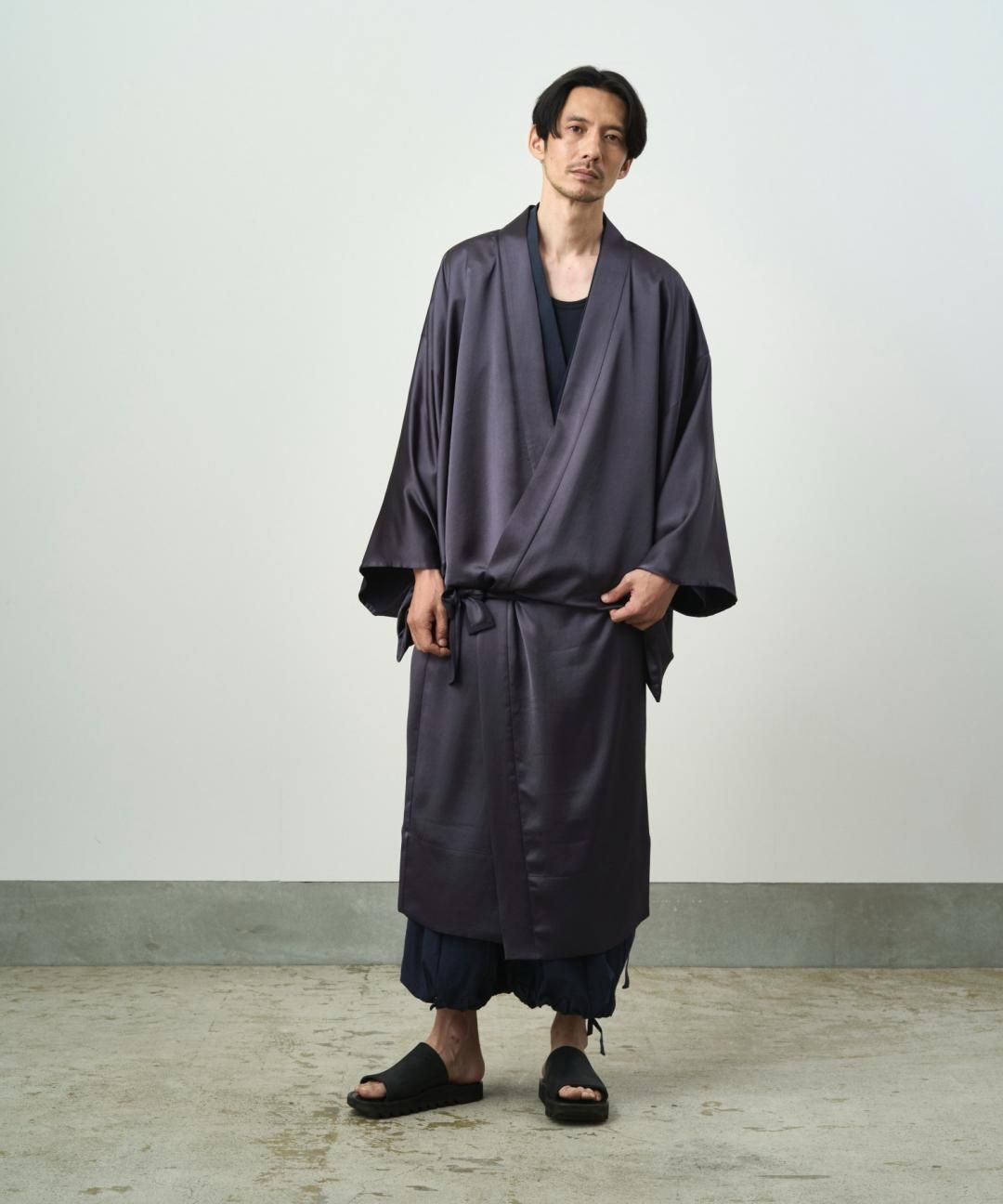 PRE-ORDERWAROBE / KIMONO GOWN / FADE BLACK photo