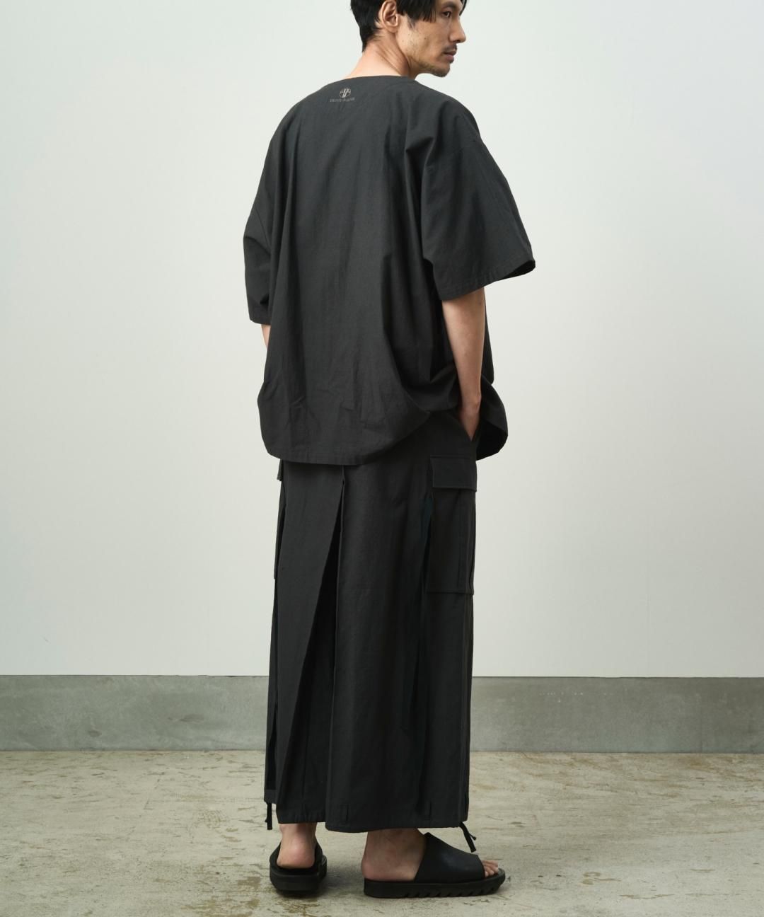 PRE-ORDERWAROBE / CARGO HAKAMA / FADE BLACK photo