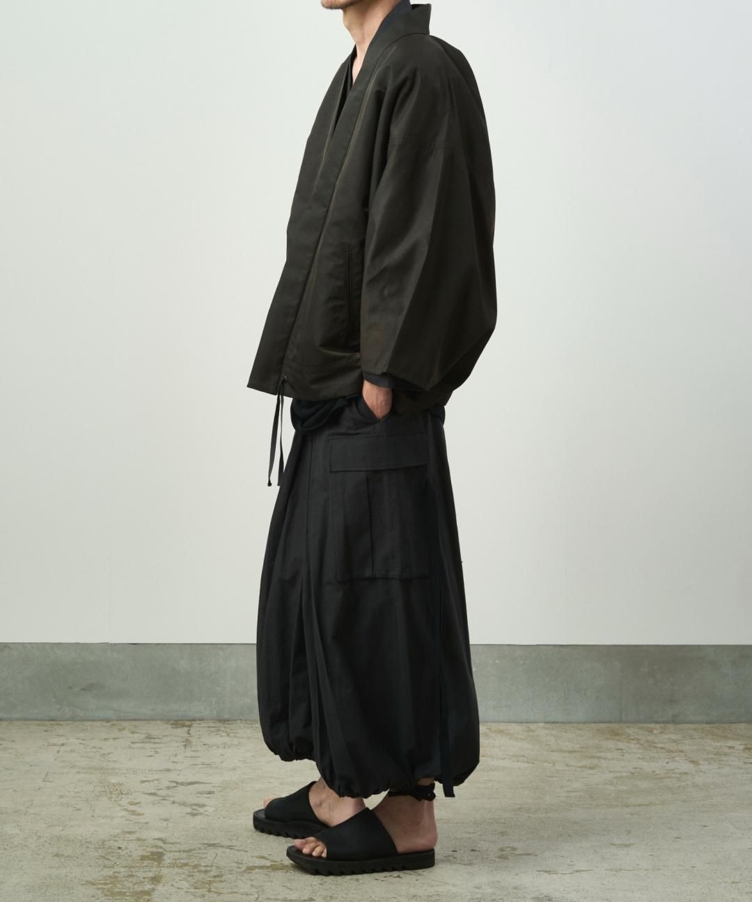 PRE-ORDERWAROBE / CARGO HAKAMA / FADE BLACK photo