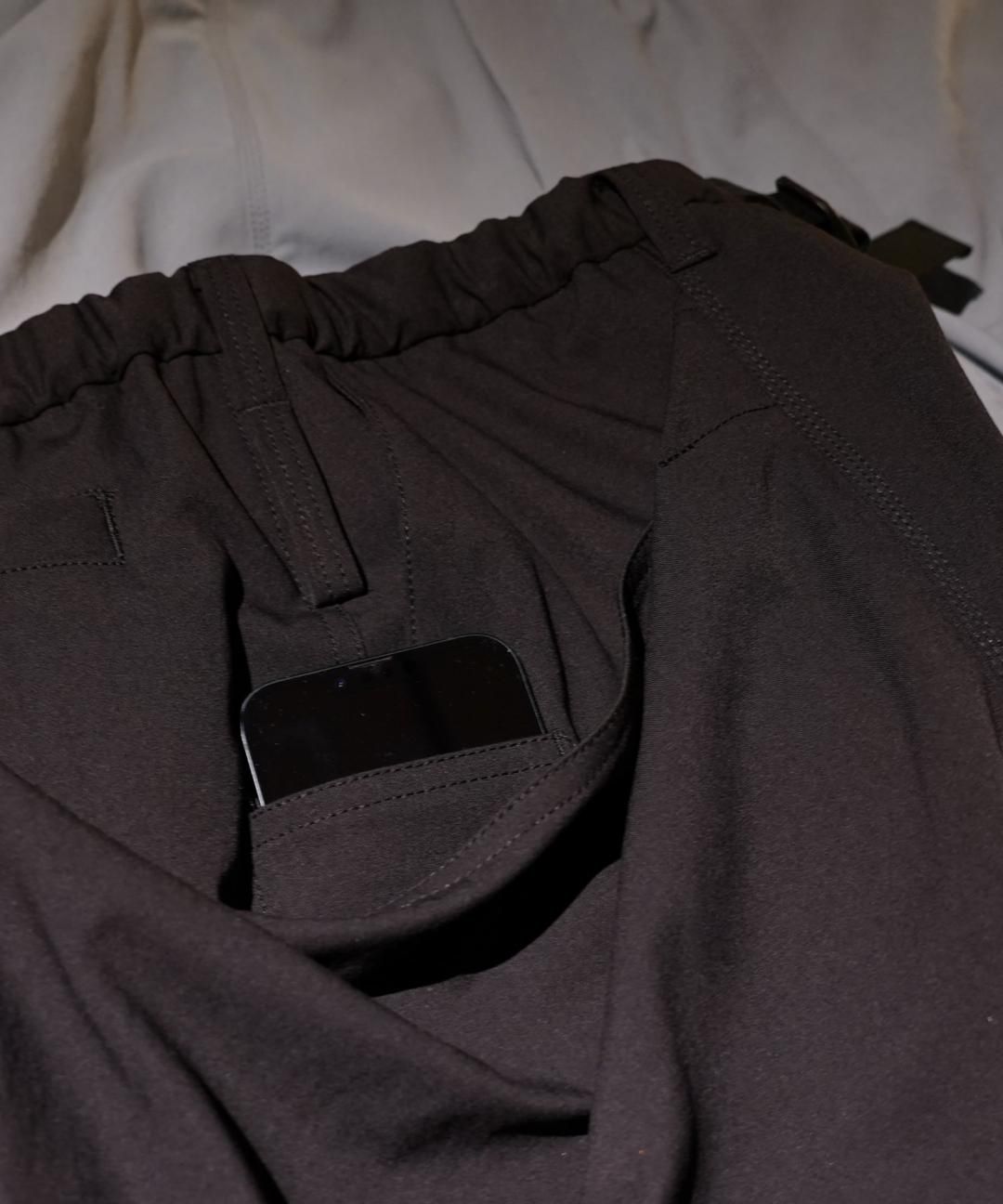 【PRE-ORDER】TROVE x 岡部文彦 / 8 POCKET CARGO PANTS EASY 刈 / BLACK photo