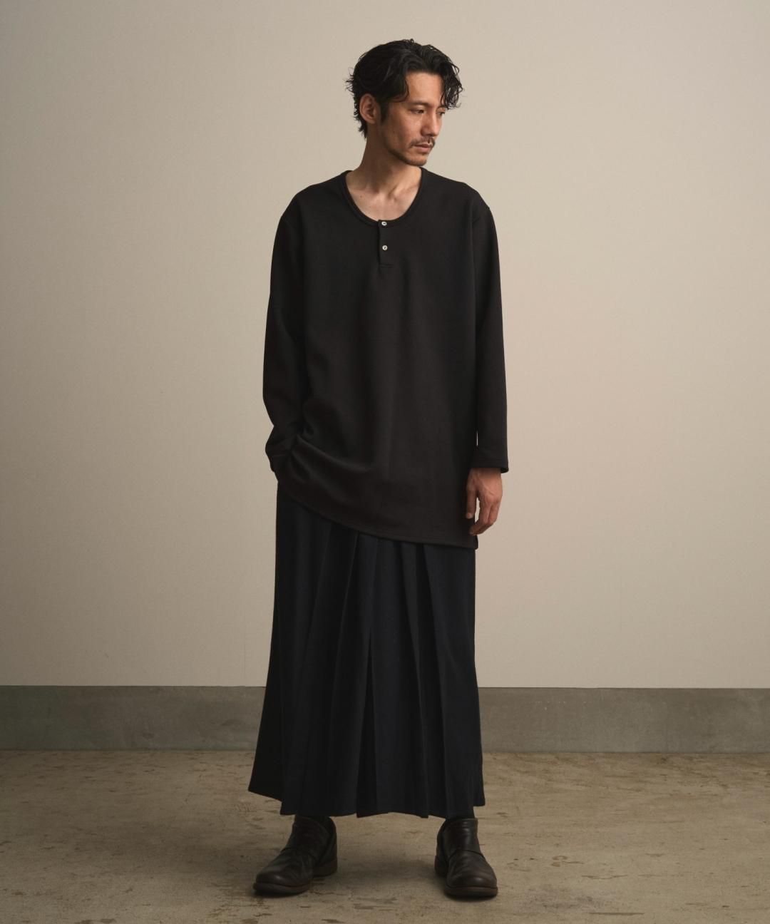 PRE-ORDERWAROBE / JIJI HENLEY / BLACK photo