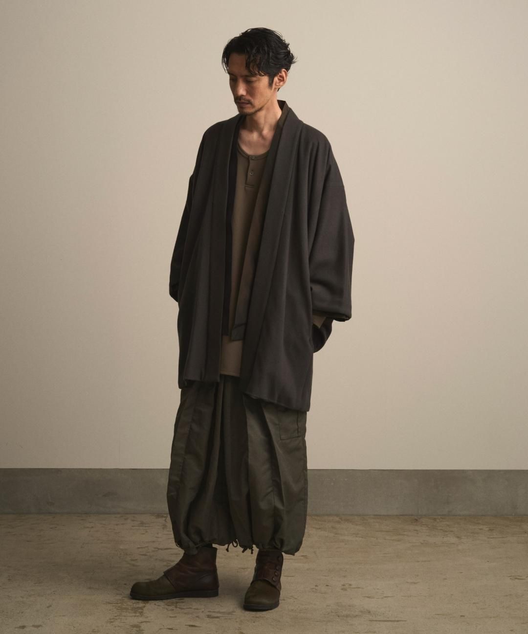 WAROBE / CARGO HAKAMA / FADE KHAKI photo