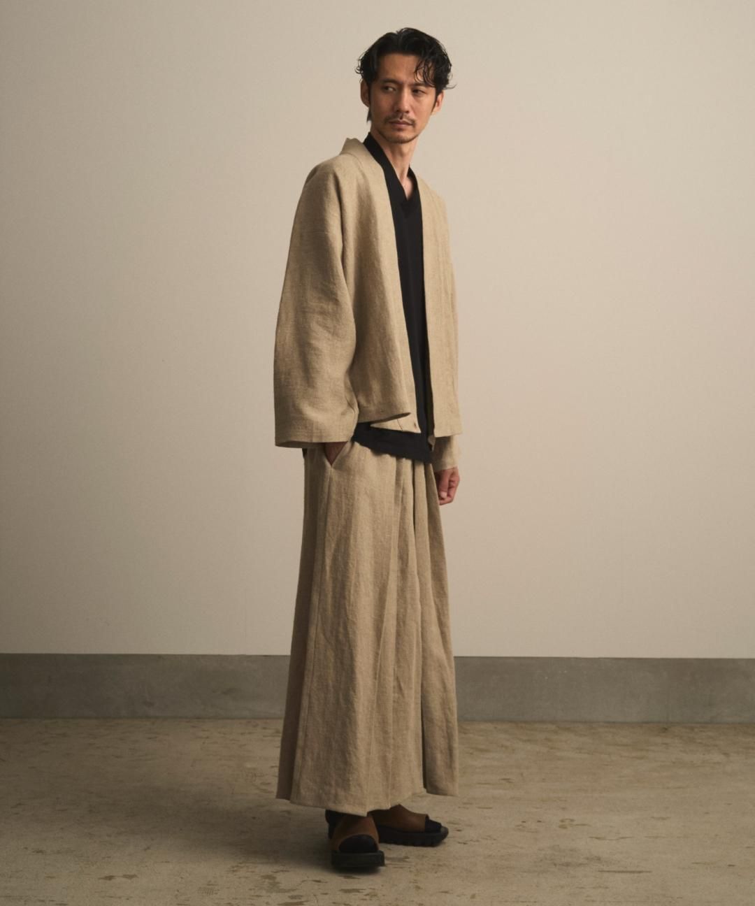 【PRE-ORDER】WAROBE / HEAVY LINEN TAN WA Y SHIRT / BEIGE photo