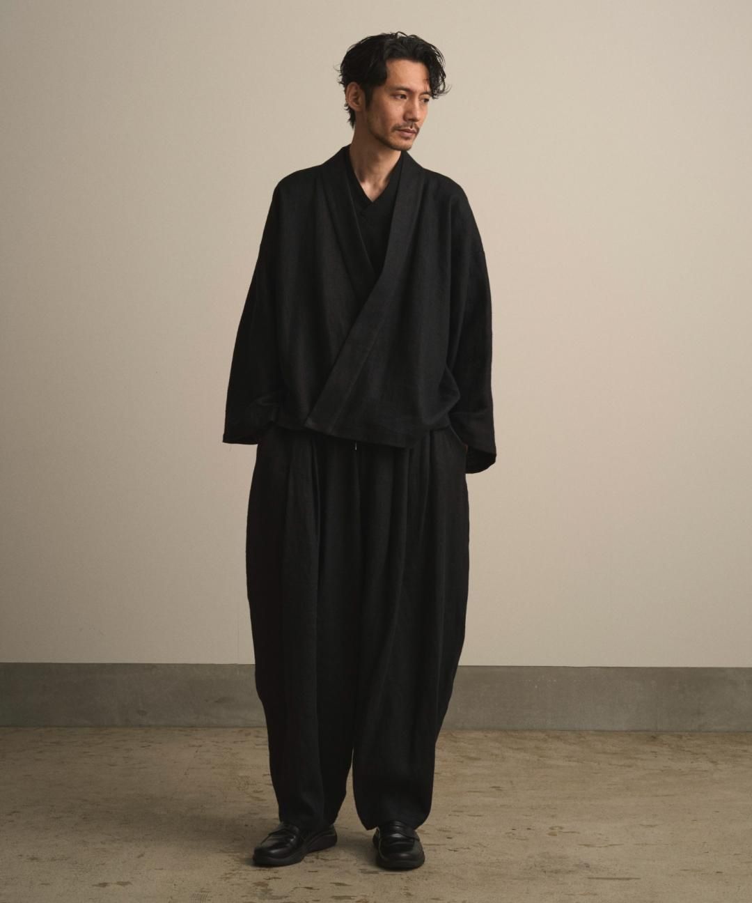 【PRE-ORDER】WAROBE / HEAVY LINEN TAN WA Y SHIRT / BLACK photo