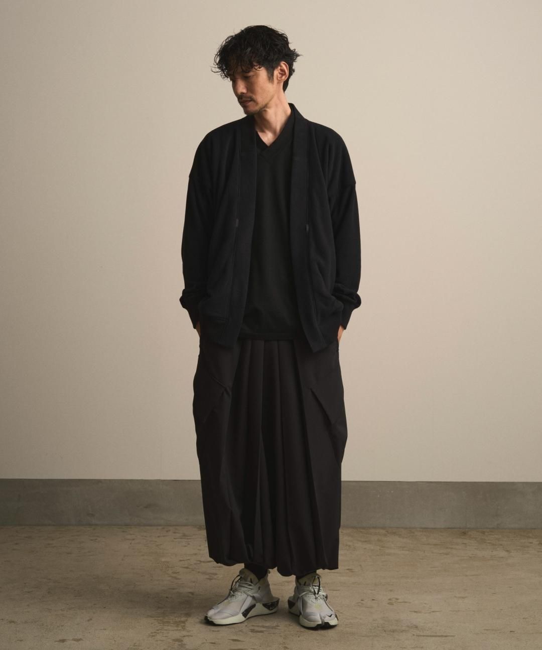 【PRE-ORDER】WAROBE / TRACK HANTEN TECH / BLACK photo