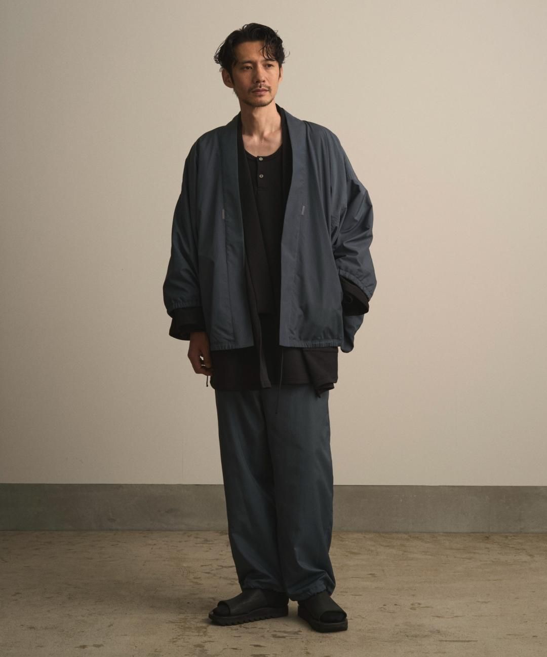 【PRE-ORDER】WAROBE / WA RM UP SAMUE PANTS / BLUE GRAY photo