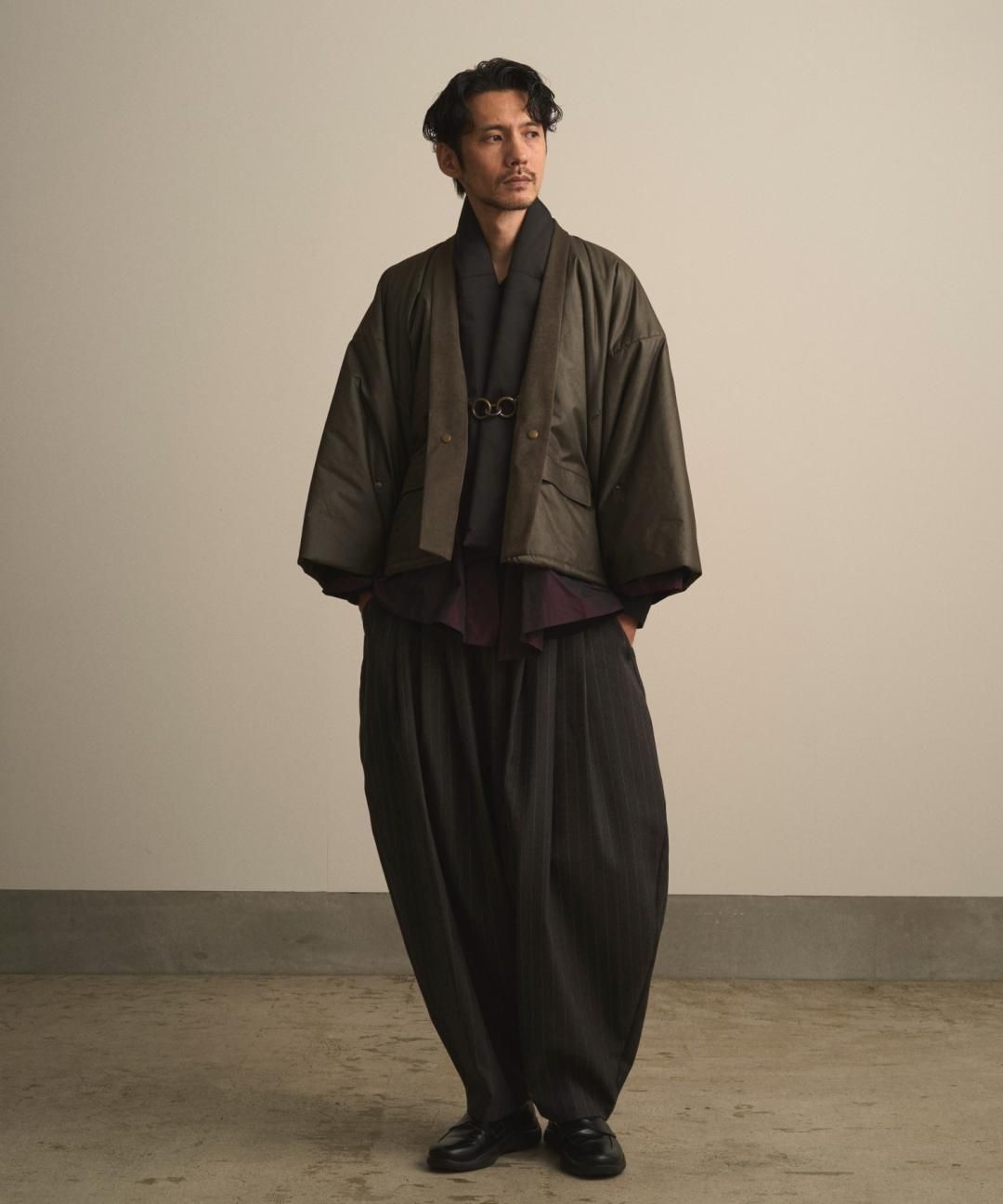 【PRE-ORDER】WAROBE / PUFFER HAORI / DARK OLIVE photo