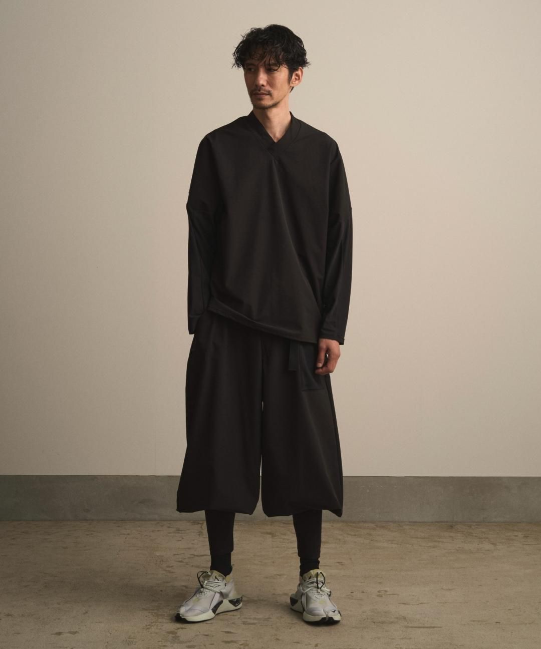 �ڽ���ꥢ���ƥ�1��2��12�� ŹƬ���ȯ���WAROBE / Ǧ JUBAN TECH / BLACK photo