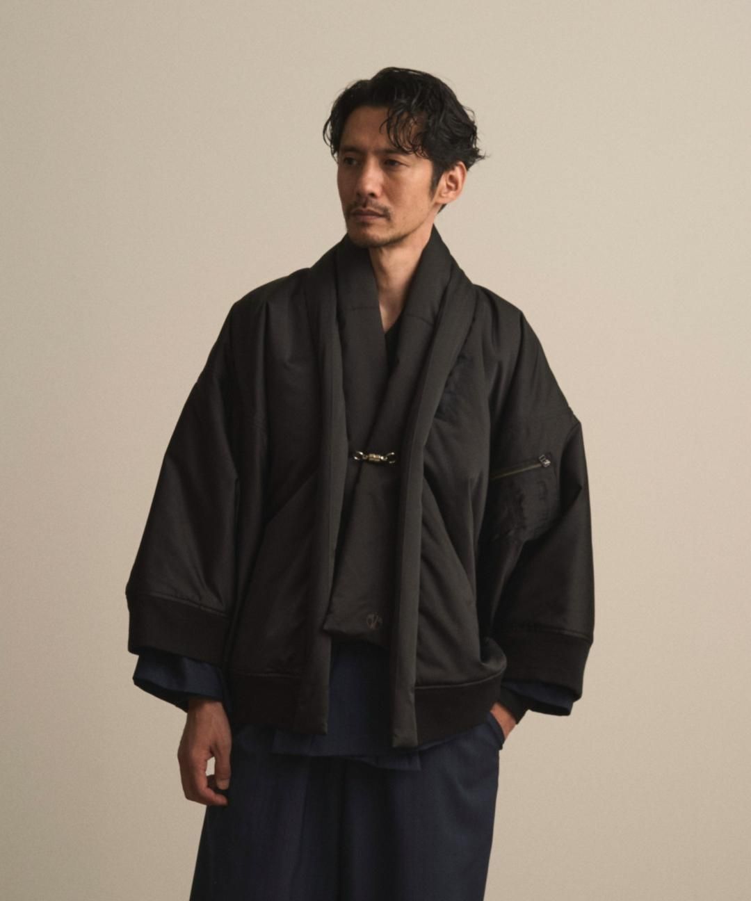 �ڽ���ꥢ���ƥ�1��2��12�� ŹƬ���ȯ���WAROBE / MA-1 HAORI / BLACK photo
