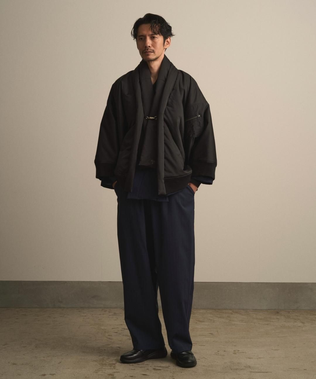 �ڽ���ꥢ���ƥ�1��2��12�� ŹƬ���ȯ���WAROBE / MA-1 HAORI / BLACK photo