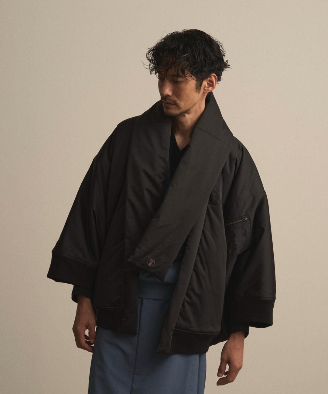 �ڽ���ꥢ���ƥ�1��2��12�� ŹƬ���ȯ���WAROBE / MA-1 HAORI / BLACK photo