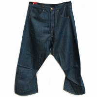 <img class='new_mark_img1' src='https://img.shop-pro.jp/img/new/icons47.gif' style='border:none;display:inline;margin:0px;padding:0px;width:auto;' />LEVI'S RED<p>2000 Collection<p>1st GIANT - Hemp<p>(1st ジャイアント ヘンプ)