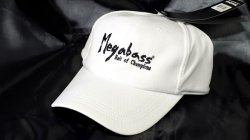 Megabass フィールドキャップ ブラッシュロゴ ホワイト/ブラック