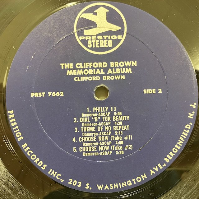 LP】クリフォード・ブラウン / CLIFFORD BROWN/ メモリアル・アルバム/ MEMORIAL ALBUM/ 日本 東芝盤 / 解説付  /BLUE NOTE BLP 1526 MONO - レコード