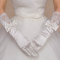 シンプルなグローブにリボンがポイント　ロングタイプ　ウェディンググローブ　ウェディング　グローブ　グローブス　手袋　結婚式　花嫁　付属　アクセサリー　MS2601