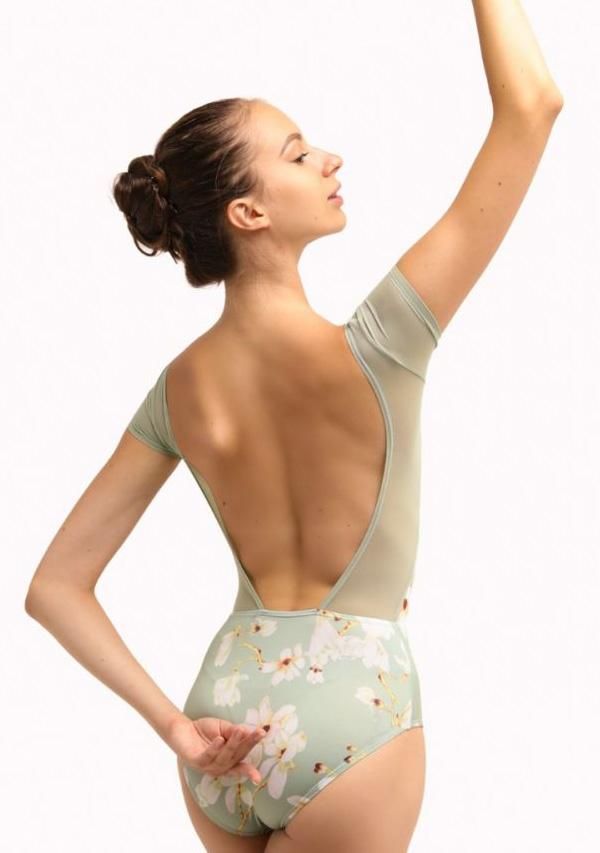 SANSHA バレエレオタード ジュニアから大人用 ショートスリーブ