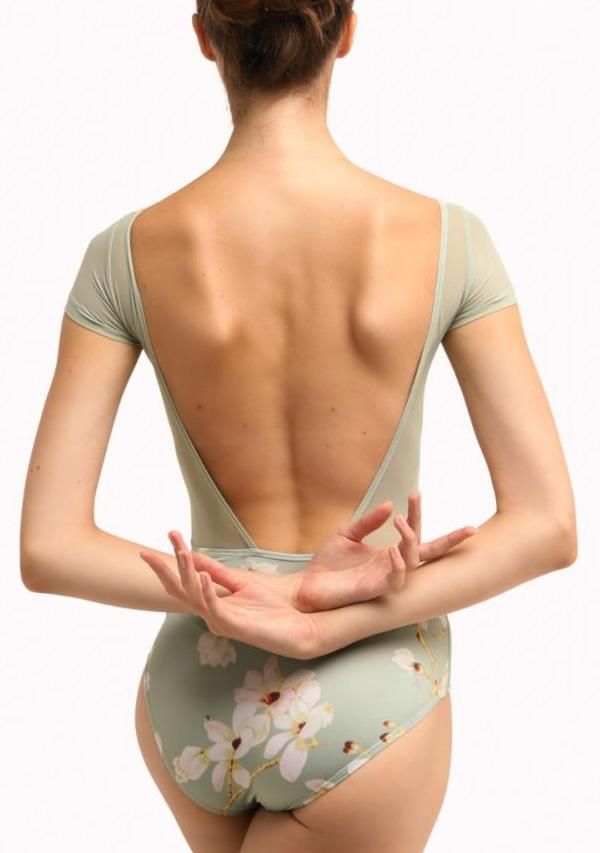 SANSHA バレエレオタード ジュニアから大人用 ショートスリーブ