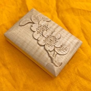 軽井沢彫 伝統工芸 水芭蕉 壁掛け可能 軽井沢彫 伝統工芸 水芭蕉