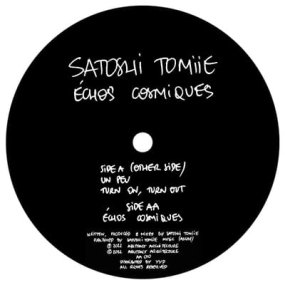 Satoshi Tomiie - Echos Cosmiques