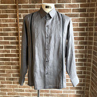 <img class='new_mark_img1' src='https://img.shop-pro.jp/img/new/icons11.gif' style='border:none;display:inline;margin:0px;padding:0px;width:auto;' /> JOHNNY  L/S GUAYABERA -CHARCOAL x BLACK