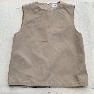 <img class='new_mark_img1' src='https://img.shop-pro.jp/img/new/icons24.gif' style='border:none;display:inline;margin:0px;padding:0px;width:auto;' />Tough Sleeveless Tops/Beige
