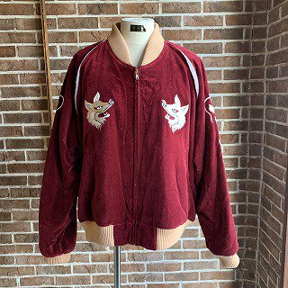 <img class='new_mark_img1' src='https://img.shop-pro.jp/img/new/icons50.gif' style='border:none;display:inline;margin:0px;padding:0px;width:auto;' />VELVETEEN FOX EMBROIDERED SOURVENIR JKT/MAROON